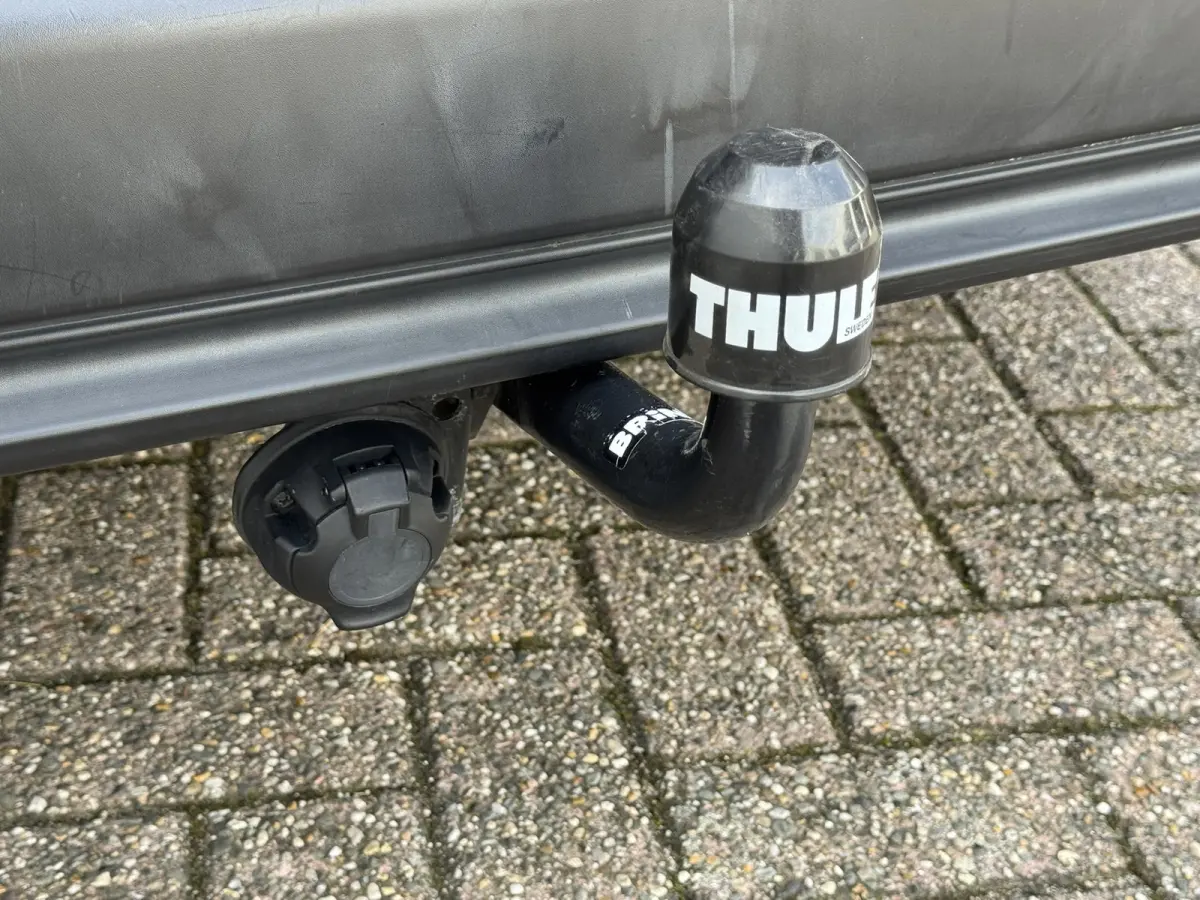 XL 1.2 PureTech Shine 7p Trekhaak All-Season Banden, Carplay, Navi, Parkeersensoren, Climate Control