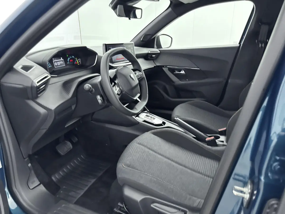 1.2 Mild Hybrid 110pk Business Navigatie | Camera | Cruise control | Climate control |
