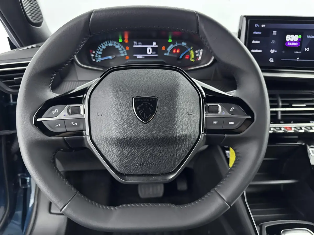 1.2 Mild Hybrid 110pk Business Navigatie | Camera | Cruise control | Climate control |