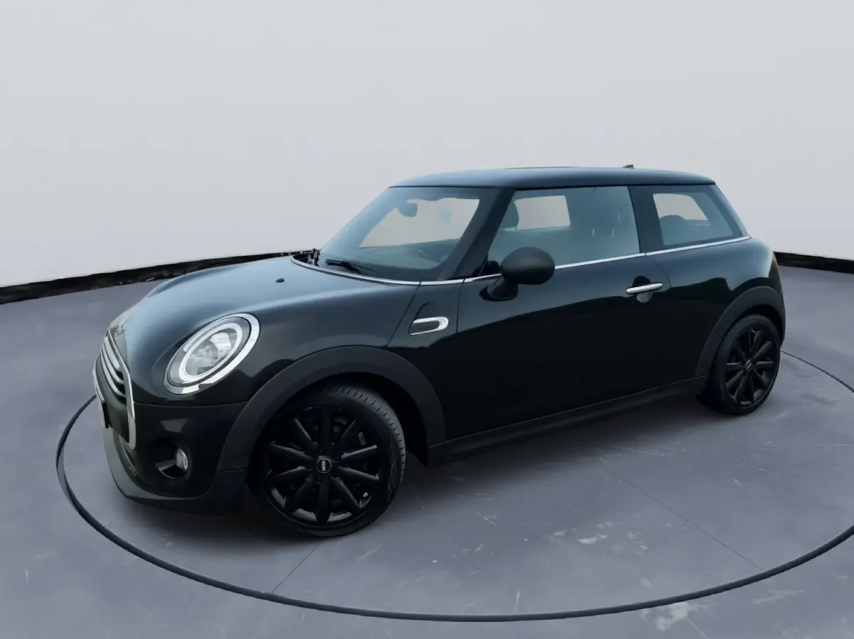 MINI 2018 Midnight Black Metallic Led koplampen 17" Stoelverwarming lm velgen