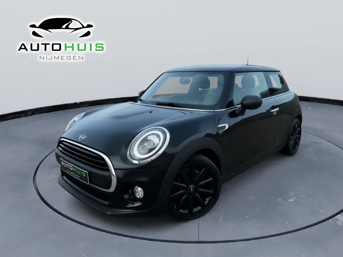 MINI 2018 Midnight Black Metallic Led koplampen 17" Stoelverwarming lm velgen