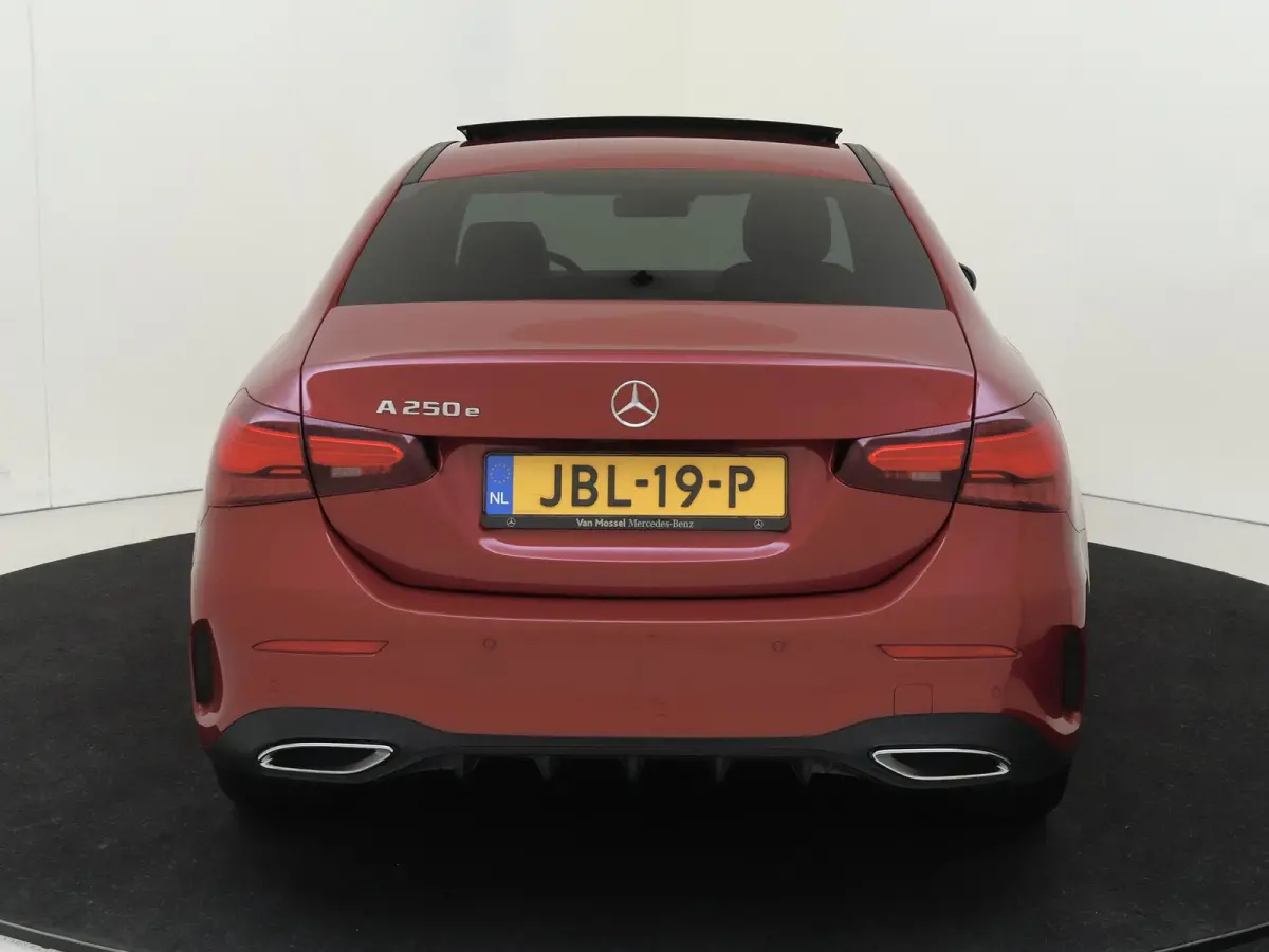 250 e Business Solution AMG / Memory-Stoelen / Panaroma-dak / 360Graden-Camera / Night-Pakket /