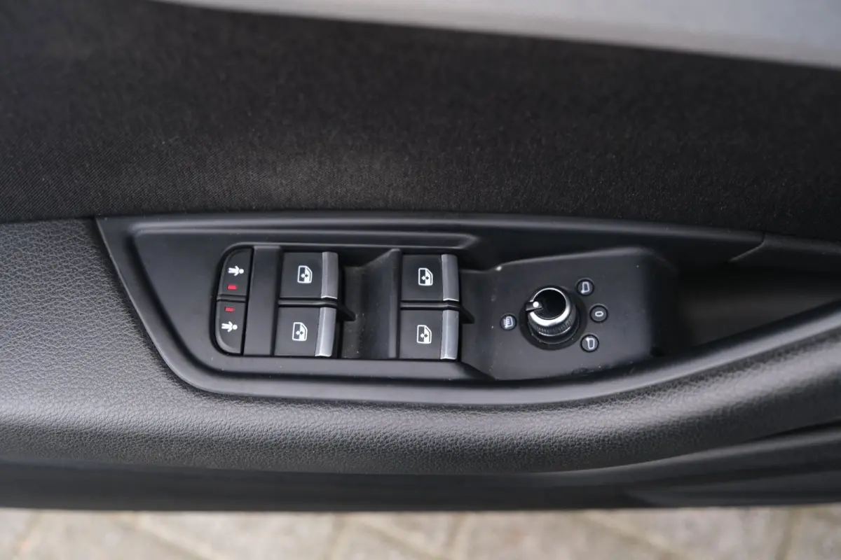 1.4 TFSI Sport S-Tronic Lease Edition Led Airco Navi PDC