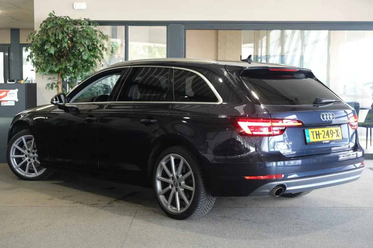 1.4 TFSI Sport S-Tronic Lease Edition Led Airco Navi PDC