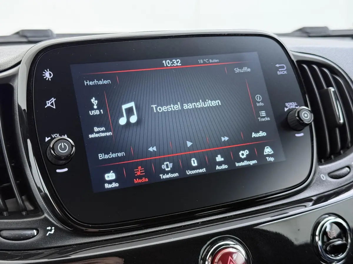1.0 Hybrid Club | 1ste eigenaar | Climate | Privacy Glass | AppleCarPlay/Android | Cruise Control