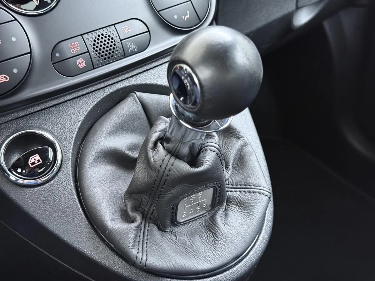 1.0 Hybrid Club | 1ste eigenaar | Climate | Privacy Glass | AppleCarPlay/Android | Cruise Control
