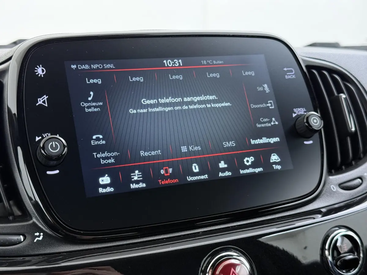 1.0 Hybrid Club | 1ste eigenaar | Climate | Privacy Glass | AppleCarPlay/Android | Cruise Control