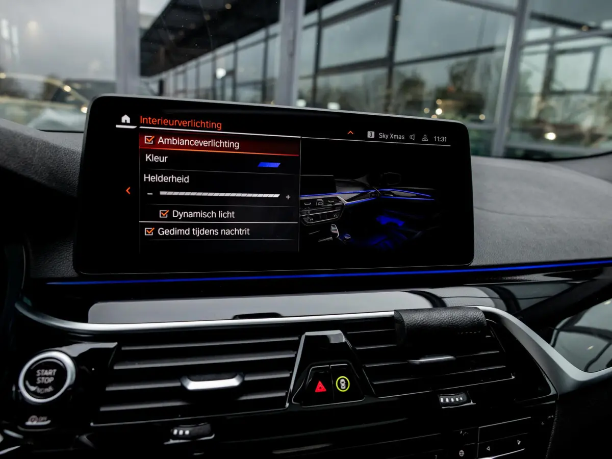 M550i xDrive High Executive | HARMAN KARDON | COMFORT ACCES | BMW LASER LIGHT | 20 INCH | SCHUIF-KANTELDAK | ADAPTIVE CRUISE CONTROL | VOLLEDIG BMW DEALER ONDERHOUDEN | SOPHISTO GRAU |