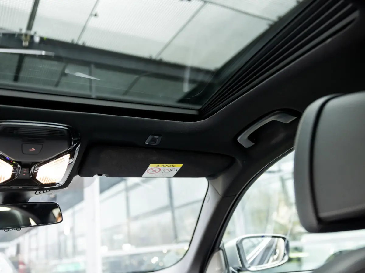 M550i xDrive High Executive | HARMAN KARDON | COMFORT ACCES | BMW LASER LIGHT | 20 INCH | SCHUIF-KANTELDAK | ADAPTIVE CRUISE CONTROL | VOLLEDIG BMW DEALER ONDERHOUDEN | SOPHISTO GRAU |