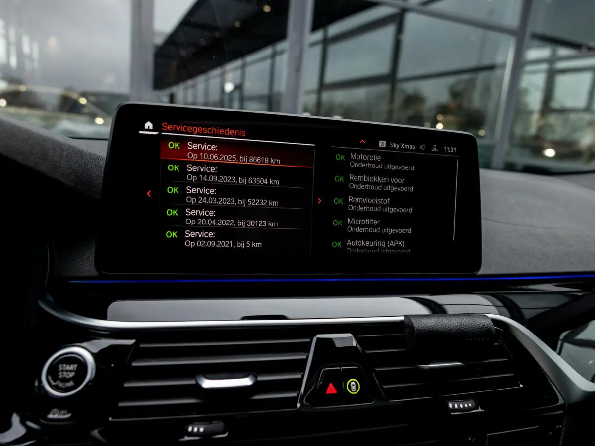 M550i xDrive High Executive | HARMAN KARDON | COMFORT ACCES | BMW LASER LIGHT | 20 INCH | SCHUIF-KANTELDAK | ADAPTIVE CRUISE CONTROL | VOLLEDIG BMW DEALER ONDERHOUDEN | SOPHISTO GRAU |