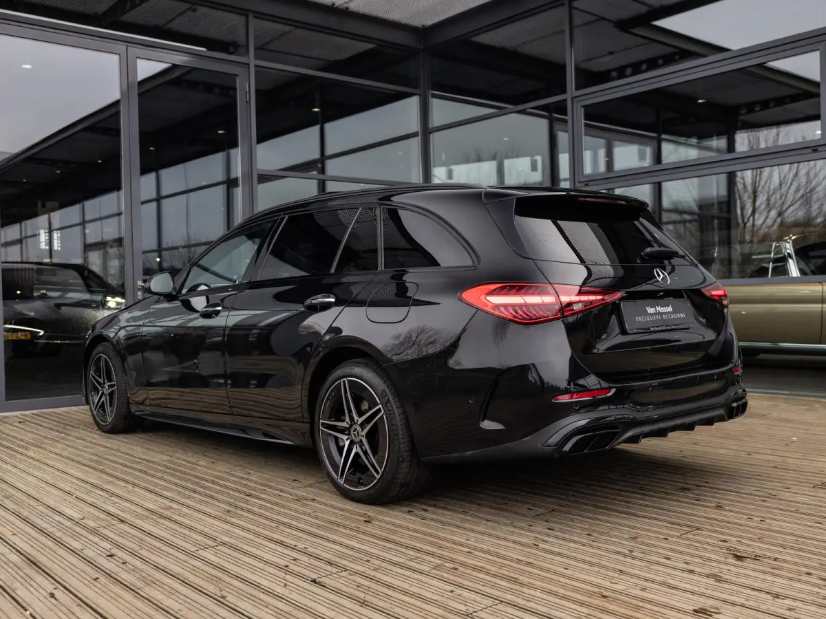 300 e AMG Line | NIGHT PAKKET | PANORAMA-SCHUIF-KANTELDAK | STOELMEMORY | KEYLESS ENTRY | APPLE CARPLAY | SFEERVERLICHTING | ACHTERUITRIJCAMERA | STOELVERWARMING | SOUNDSYSTEM |