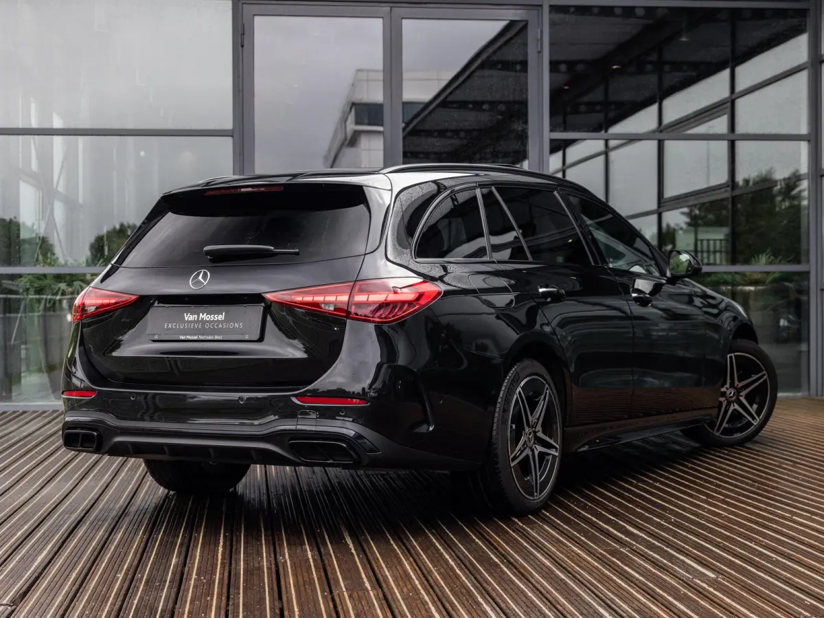 300 e AMG Line | NIGHT PAKKET | PANORAMA-SCHUIF-KANTELDAK | STOELMEMORY | KEYLESS ENTRY | APPLE CARPLAY | SFEERVERLICHTING | ACHTERUITRIJCAMERA | STOELVERWARMING | SOUNDSYSTEM |