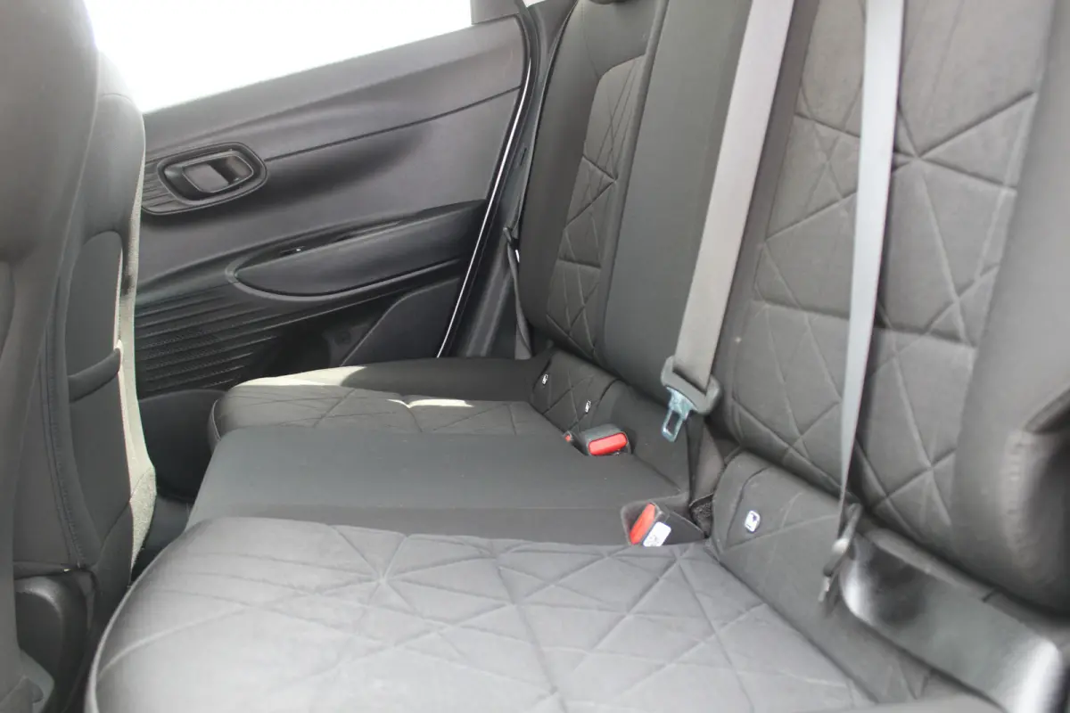 1.0 T-GDI Premium Sky DAB l Extra getint glas achter l