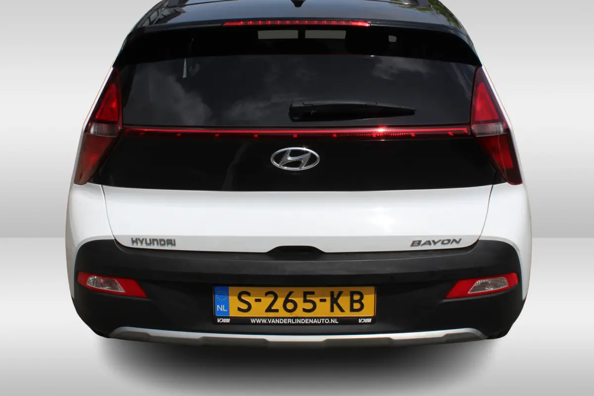 1.0 T-GDI Premium Sky DAB l Extra getint glas achter l