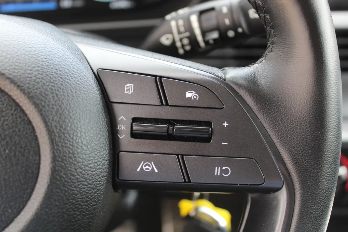1.0 T-GDI Premium Sky DAB l Extra getint glas achter l