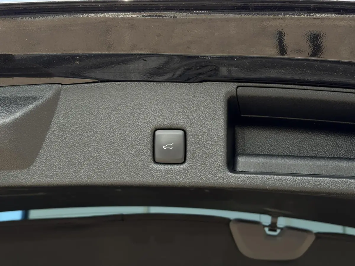 2.5 PHEV Active X 243PK Winterpack Adaptieve Cruise AGR-Stoelen 360-Camera B&O Elek. Achterklep Full-LED Climate Privacy Glass Keyless *2100KG Trekgewicht*