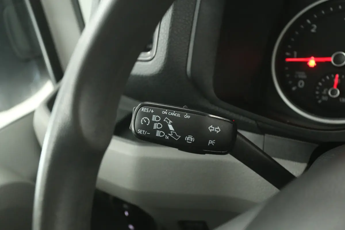 2.0 TDI N1* 177PK L3H2 | Dubbellucht | 3500kg Trekgew. | Airco | Cruise | Camera | Carplay | Navi | Trekhaak