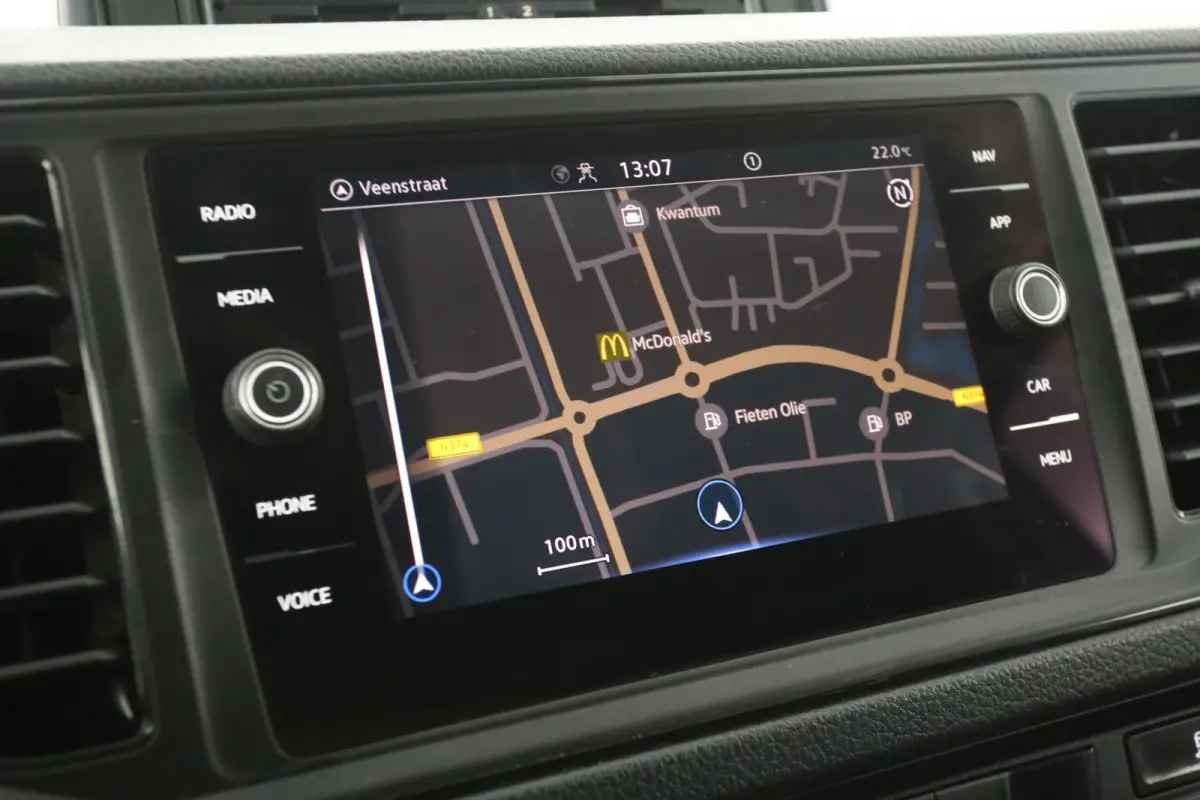 2.0 TDI N1* 177PK L3H2 | Dubbellucht | 3500kg Trekgew. | Airco | Cruise | Camera | Carplay | Navi | Trekhaak