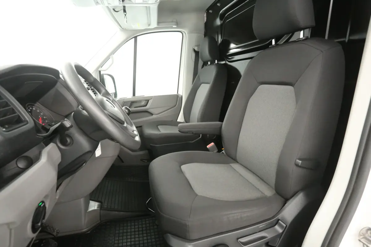 2.0 TDI N1* 177PK L3H2 | Dubbellucht | 3500kg Trekgew. | Airco | Cruise | Camera | Carplay | Navi | Trekhaak