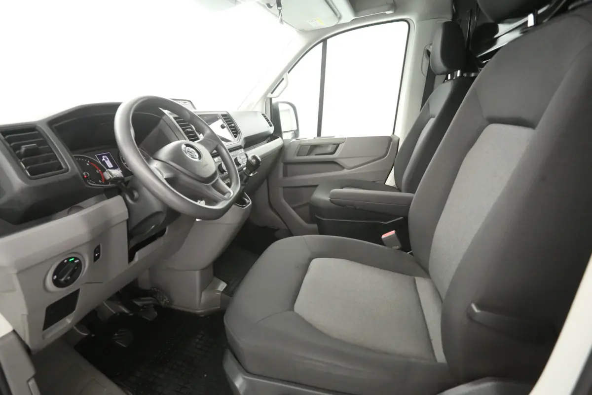 2.0 TDI N1* 177PK L3H2 | Dubbellucht | 3500kg Trekgew. | Airco | Cruise | Camera | Carplay | Navi | Trekhaak