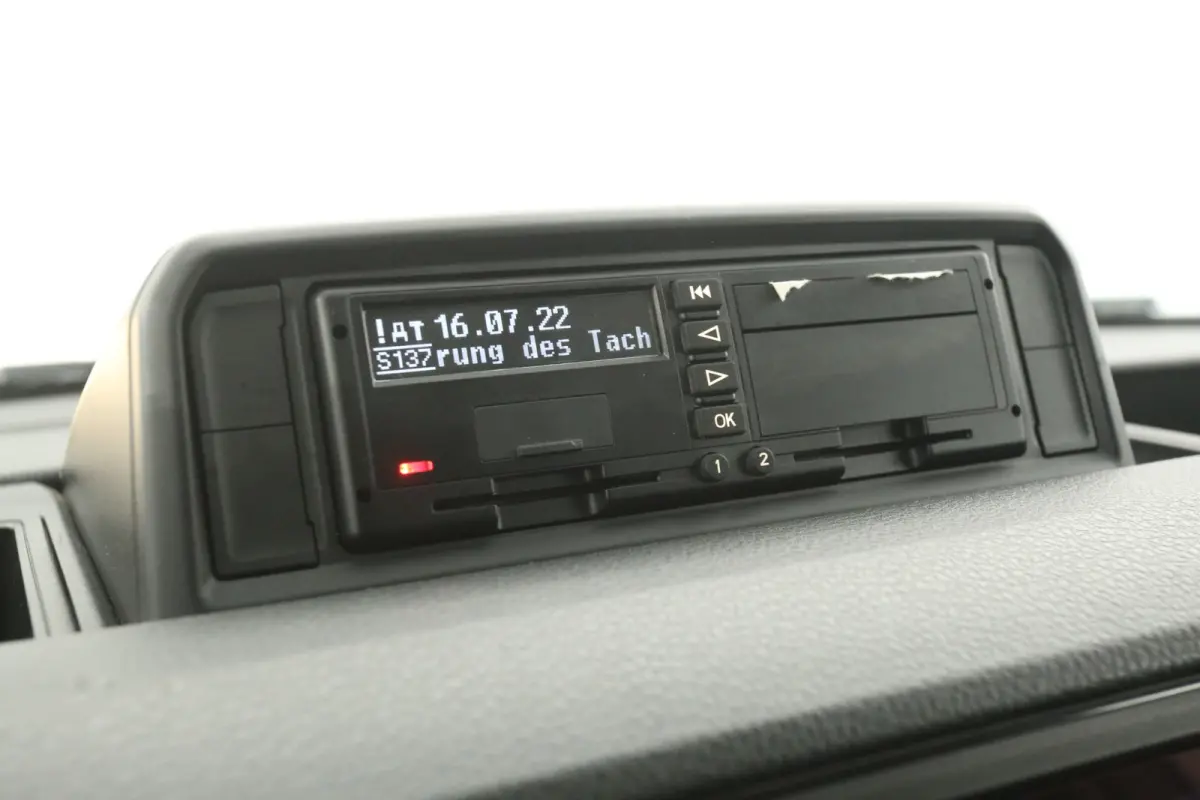 2.0 TDI N1* 177PK L3H2 | Dubbellucht | 3500kg Trekgew. | Airco | Cruise | Camera | Carplay | Navi | Trekhaak