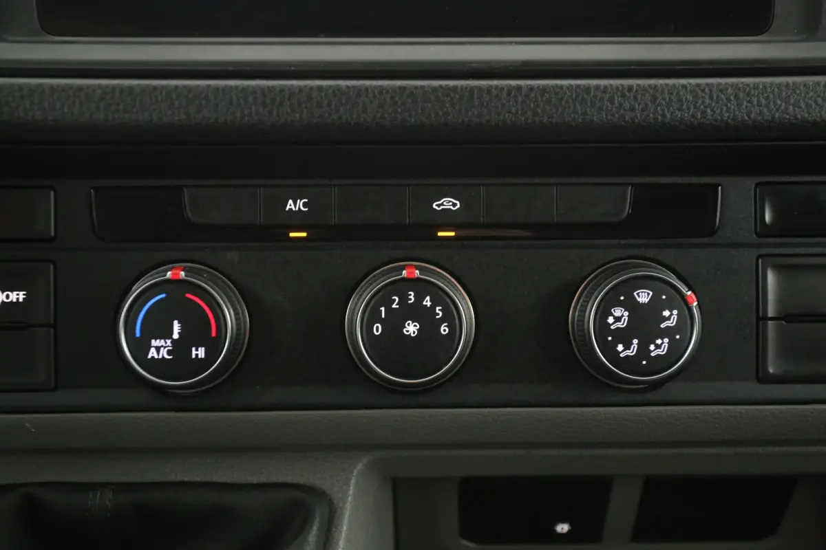 2.0 TDI N1* 177PK L3H2 | Dubbellucht | 3500kg Trekgew. | Airco | Cruise | Camera | Carplay | Navi | Trekhaak