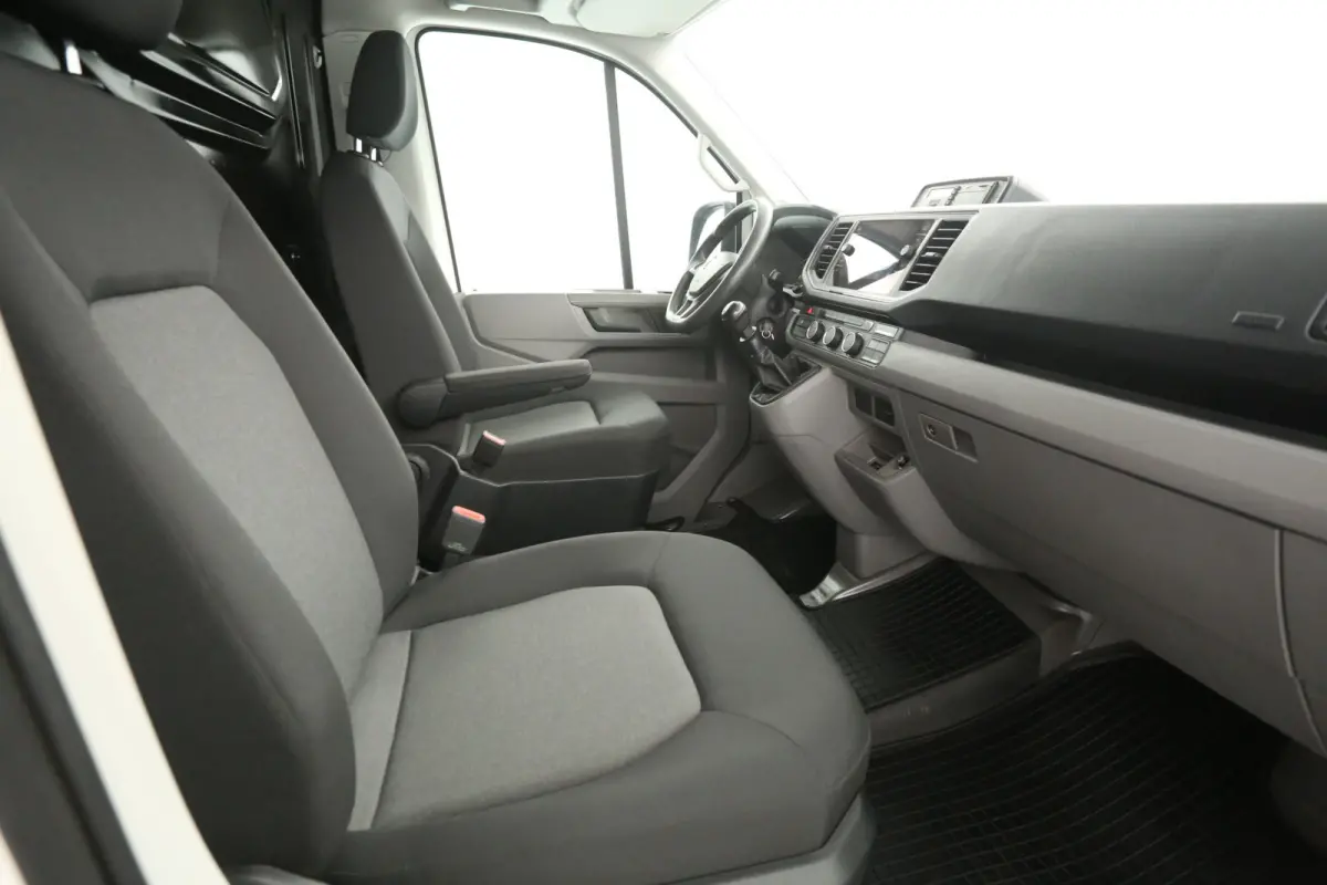 2.0 TDI N1* 177PK L3H2 | Dubbellucht | 3500kg Trekgew. | Airco | Cruise | Camera | Carplay | Navi | Trekhaak
