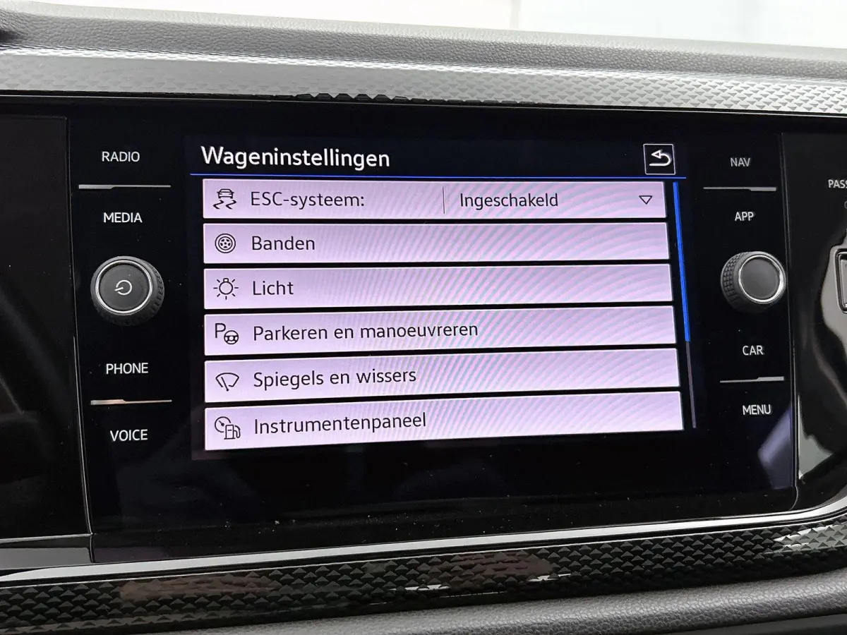 1.0 TSI Life | 95 PK | Navigatie | Apple Carplay / Android Auto | Airco |