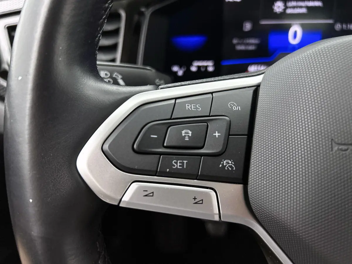 1.0 TSI Life | 95 PK | Navigatie | Apple Carplay / Android Auto | Airco |
