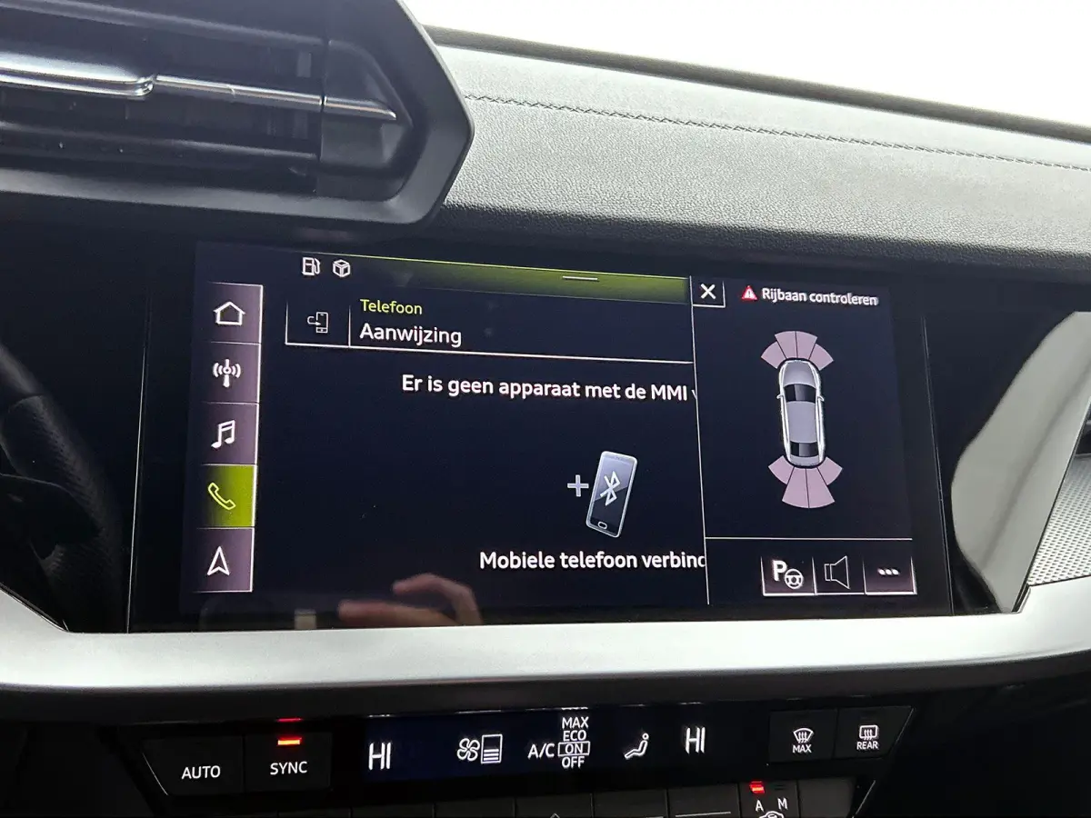 30 TFSI S edition DEMO ! Navigatie Apple Carplay/Android Auto Parkeersensoren Adaptive Cruise Control Virtual Cockpit Climate Control Getinte ramen Lichtmetalen velgen