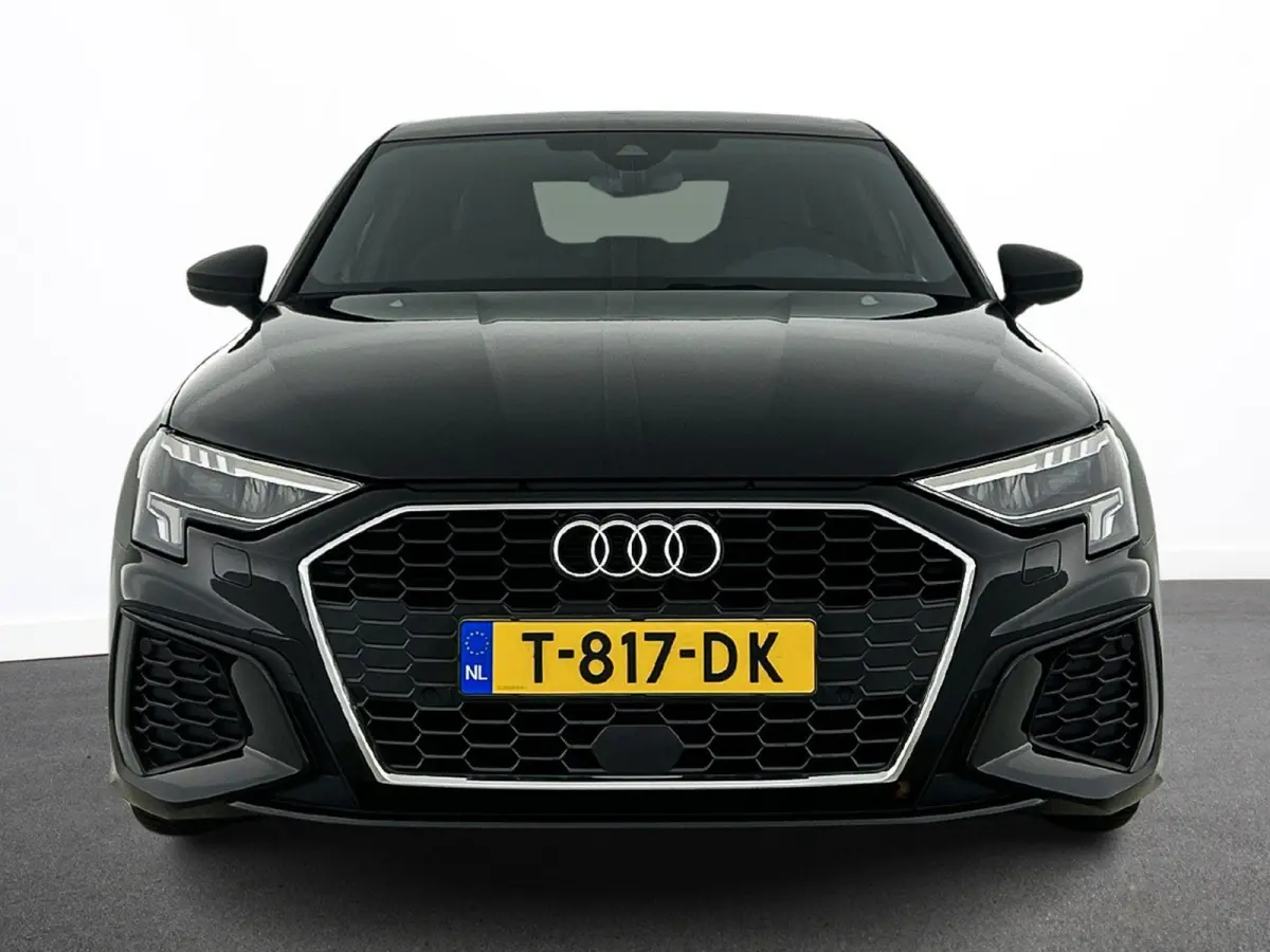 30 TFSI S edition DEMO ! Navigatie Apple Carplay/Android Auto Parkeersensoren Adaptive Cruise Control Virtual Cockpit Climate Control Getinte ramen Lichtmetalen velgen