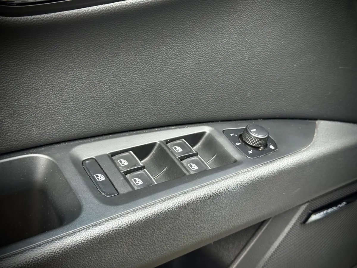 1.8 TSI FR | PANO | LED | NAVI | CRUISE |