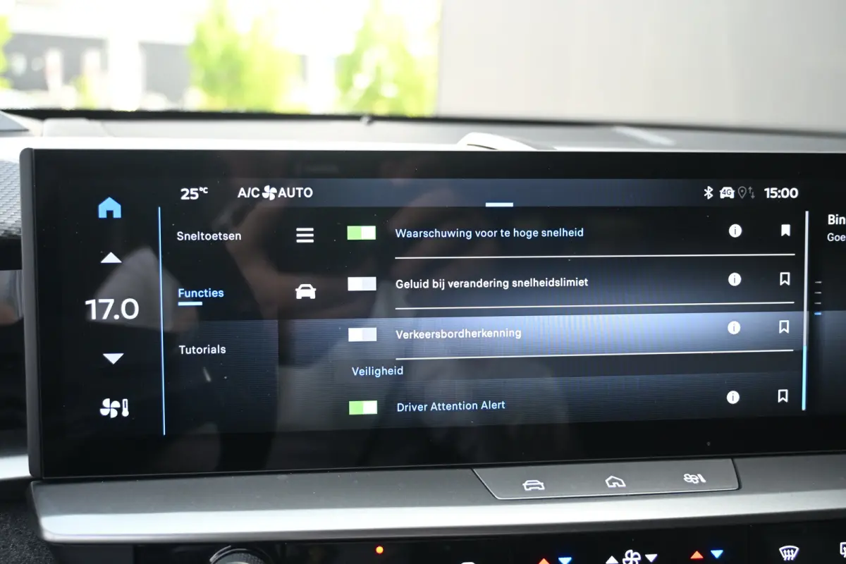 1.6 Turbo Plug-in-Hybrid Ultimate 195pk | Afn. Trekhaak | Schuif-/Kanteldak | HUD | Stoel/Stuurverwarming | Sfeerverlichting | Adaptive Cruise | Dodehoekdetectie