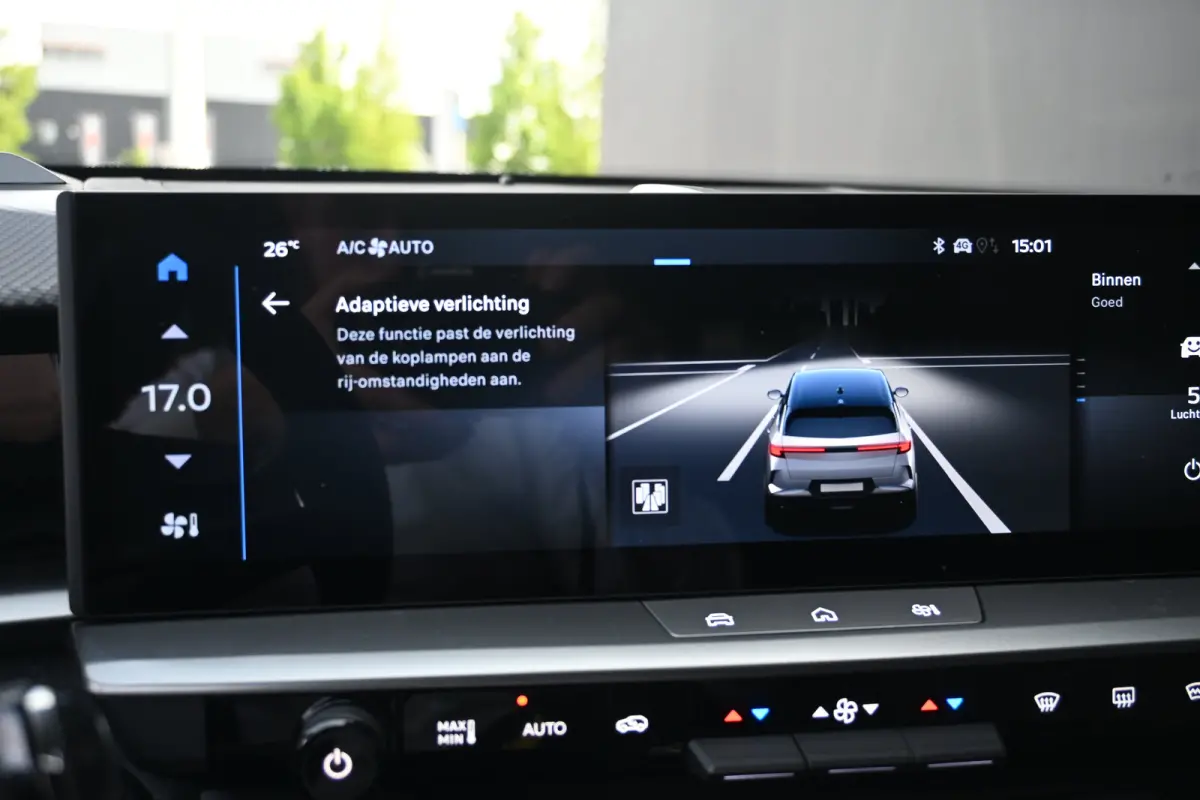 1.6 Turbo Plug-in-Hybrid Ultimate 195pk | Afn. Trekhaak | Schuif-/Kanteldak | HUD | Stoel/Stuurverwarming | Sfeerverlichting | Adaptive Cruise | Dodehoekdetectie
