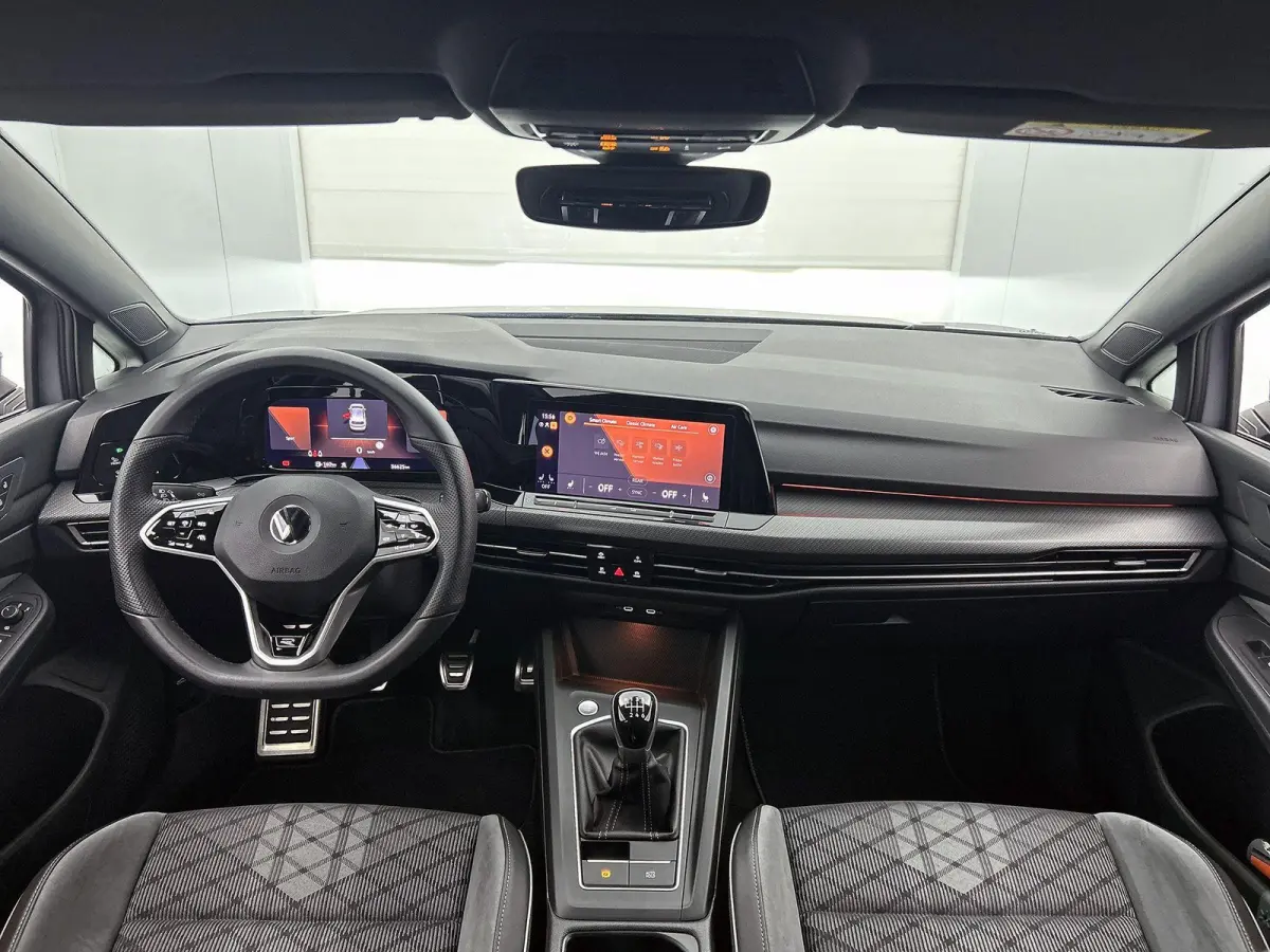1.5 TSI R-Line Business | 131 PK | Keyless (Start) | Parkeersensoren | Digital Cockpit | Carplay / Android Auto