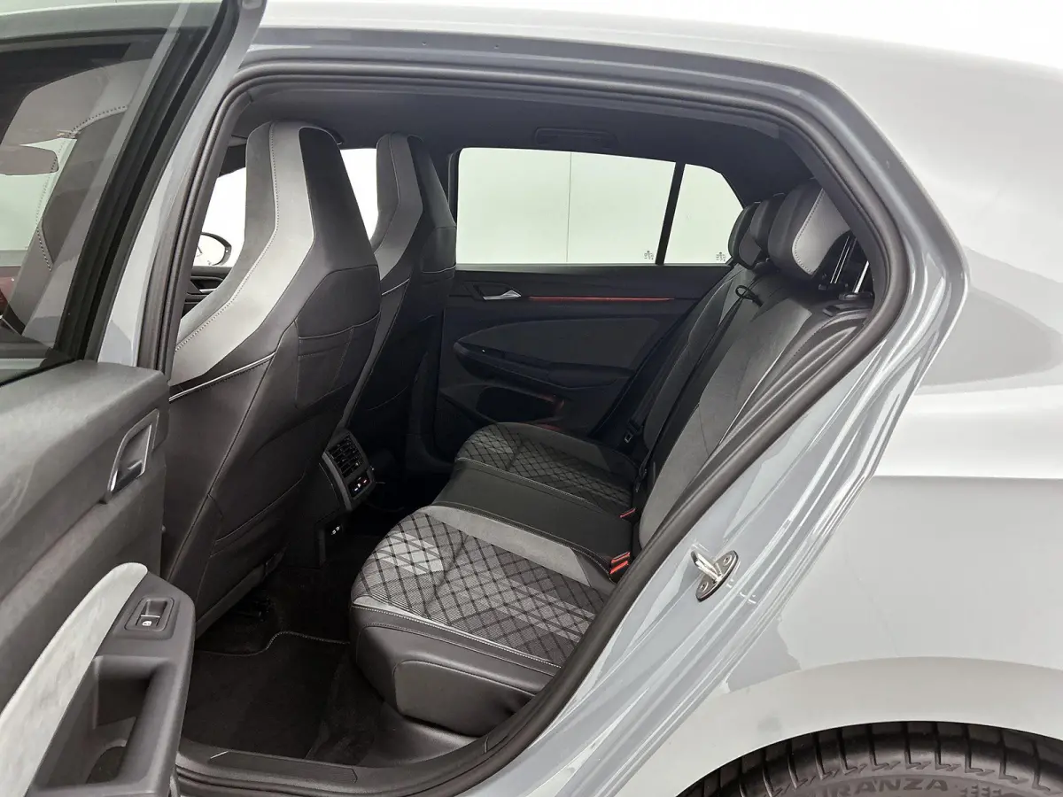1.5 TSI R-Line Business | 131 PK | Keyless (Start) | Parkeersensoren | Digital Cockpit | Carplay / Android Auto