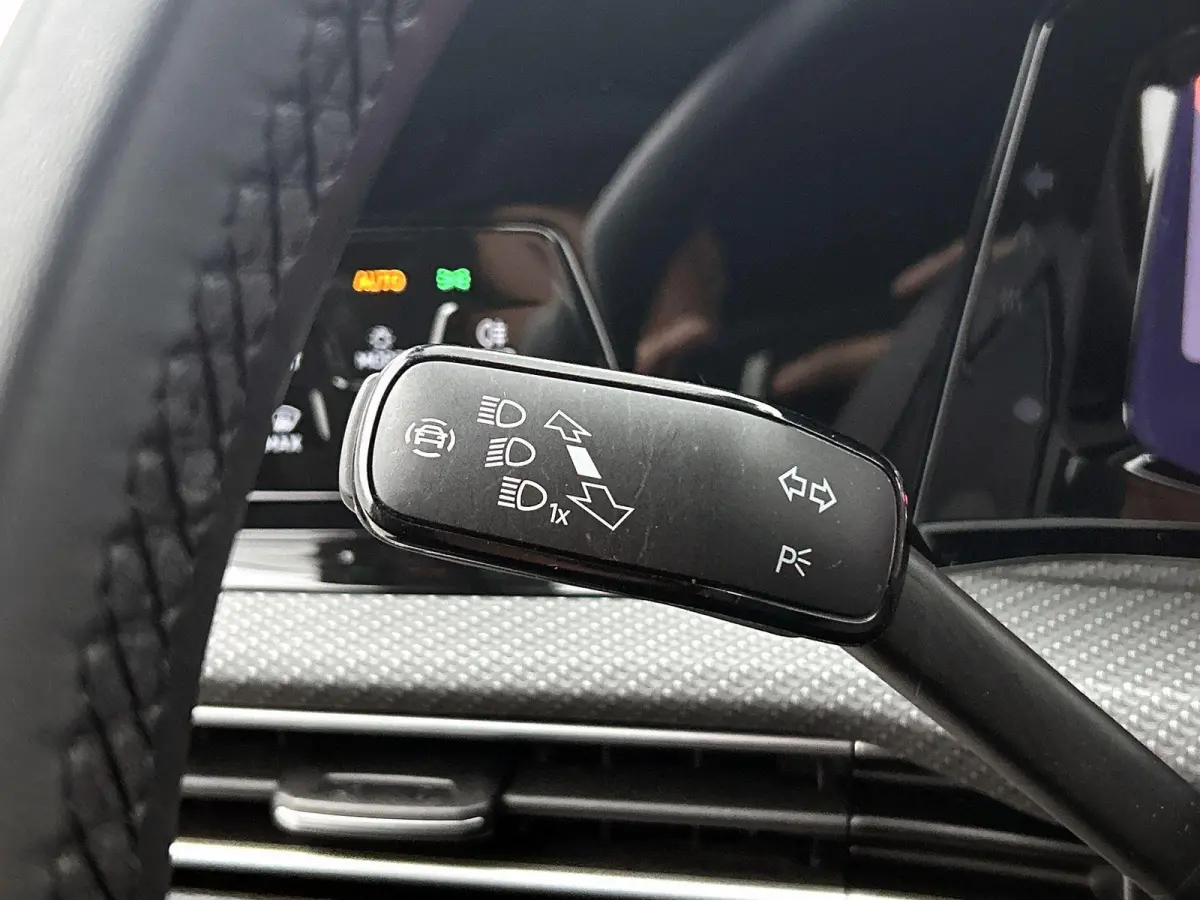 1.5 TSI R-Line Business | 131 PK | Keyless (Start) | Parkeersensoren | Digital Cockpit | Carplay / Android Auto