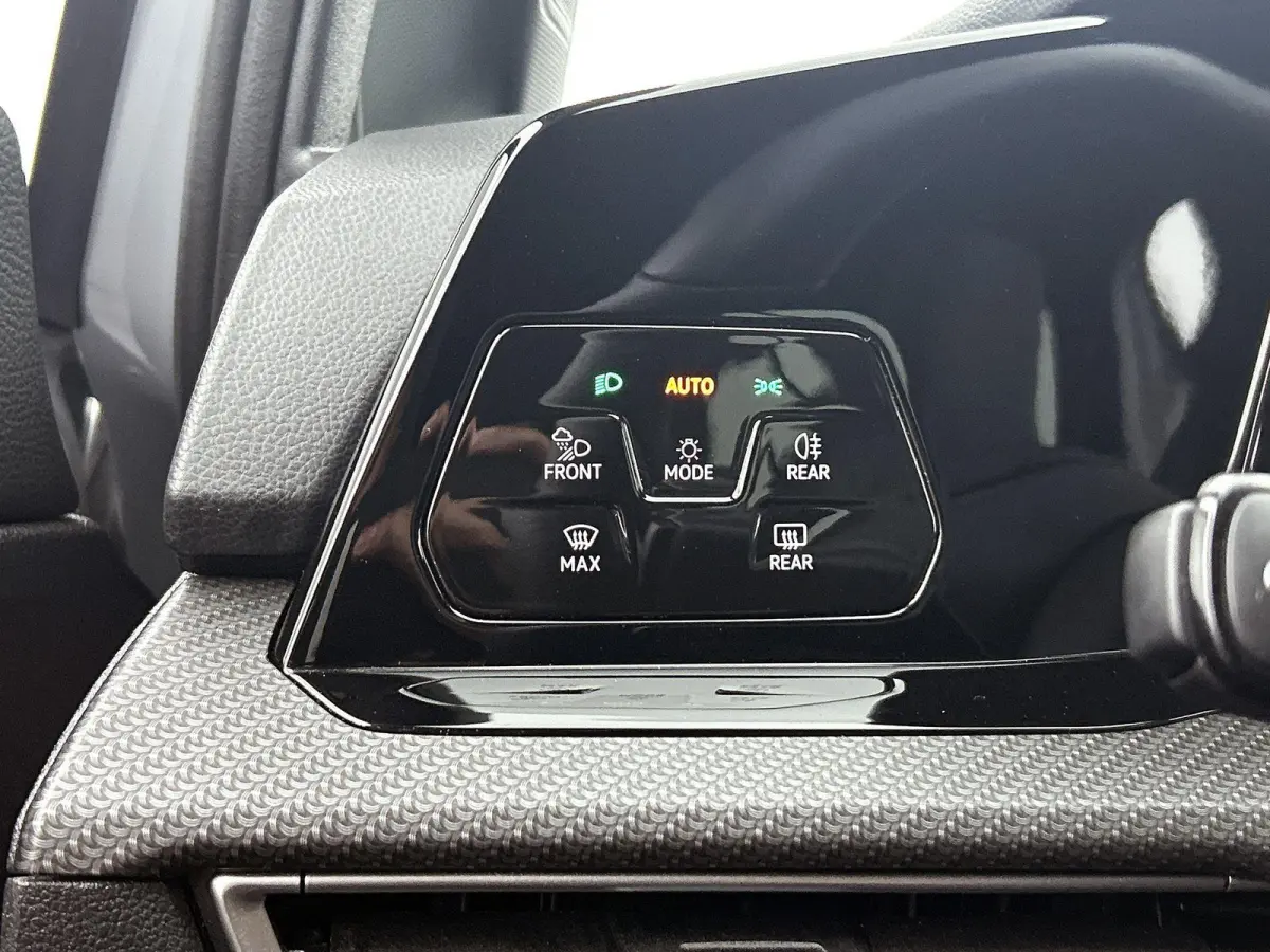 1.5 TSI R-Line Business | 131 PK | Keyless (Start) | Parkeersensoren | Digital Cockpit | Carplay / Android Auto