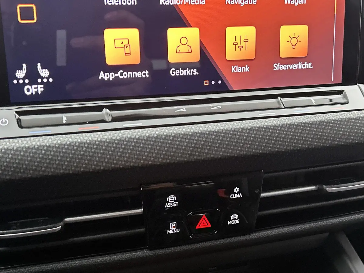 1.5 TSI R-Line Business | 131 PK | Keyless (Start) | Parkeersensoren | Digital Cockpit | Carplay / Android Auto