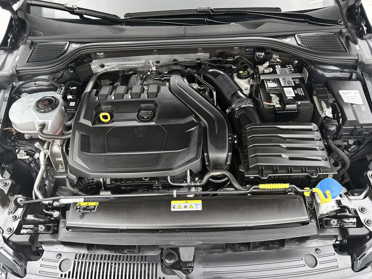 1.5 TSI R-Line Business | 131 PK | Keyless (Start) | Parkeersensoren | Digital Cockpit | Carplay / Android Auto