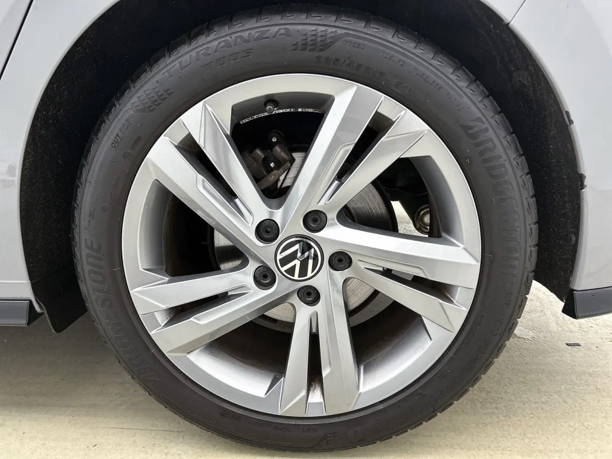 1.5 TSI R-Line Business | 131 PK | Keyless (Start) | Parkeersensoren | Digital Cockpit | Carplay / Android Auto