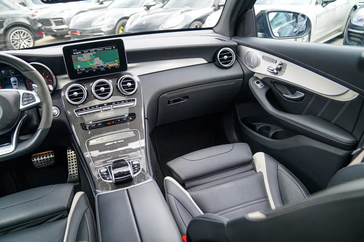 AMG 63 S 4MATIC+ | 360 Camera | Carbon | Head Up Display | Burmester