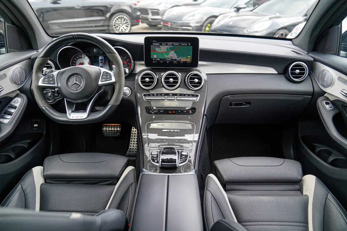 AMG 63 S 4MATIC+ | 360 Camera | Carbon | Head Up Display | Burmester
