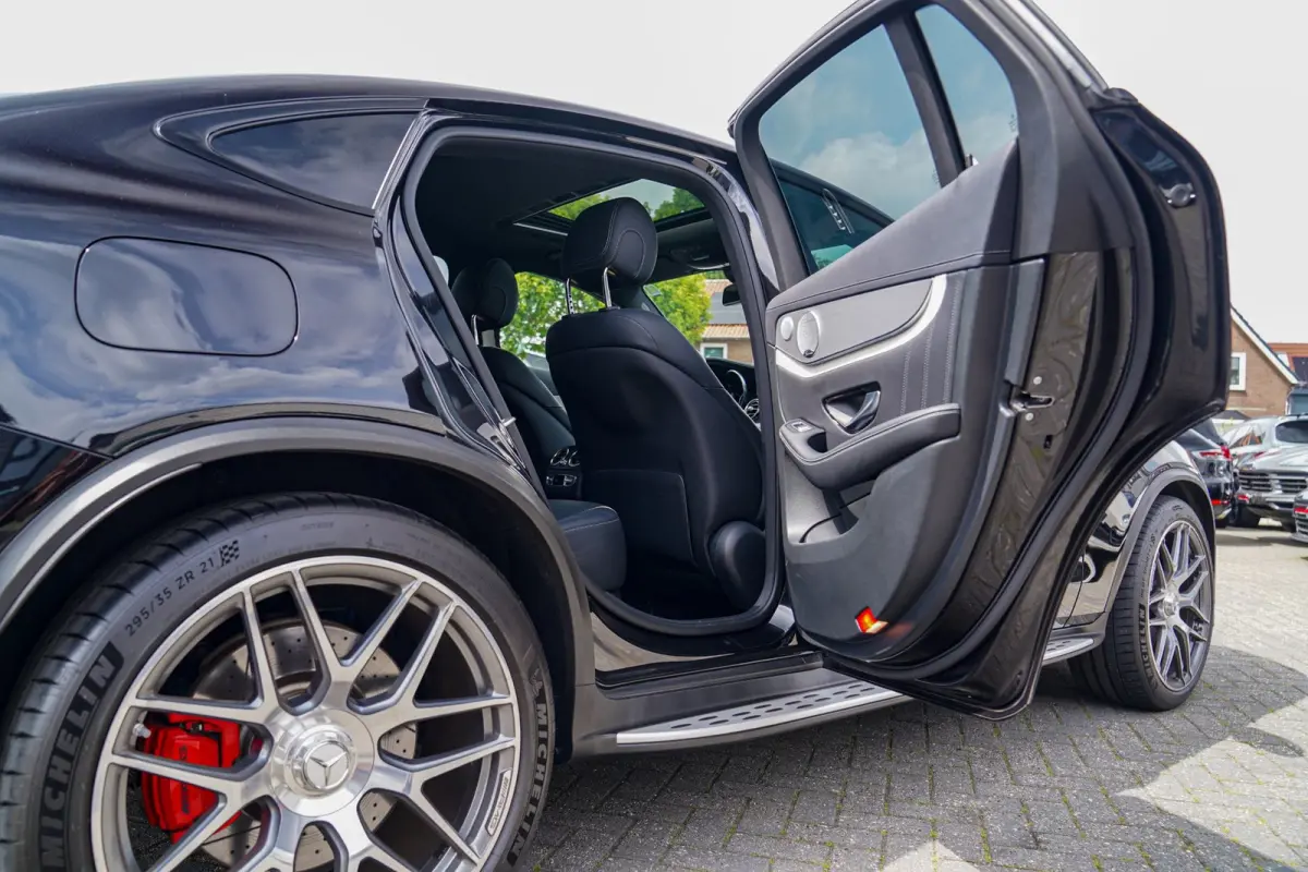 AMG 63 S 4MATIC+ | 360 Camera | Carbon | Head Up Display | Burmester