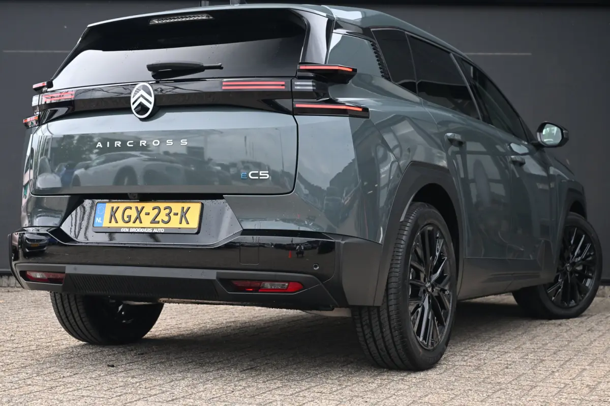 Max Comfort Range 73 kWh | Comfortstoelen | Stoel/Stuurverwarming | Achteruitrijcamera | Dodehoekdetectie | Adaptive Cruise | !!