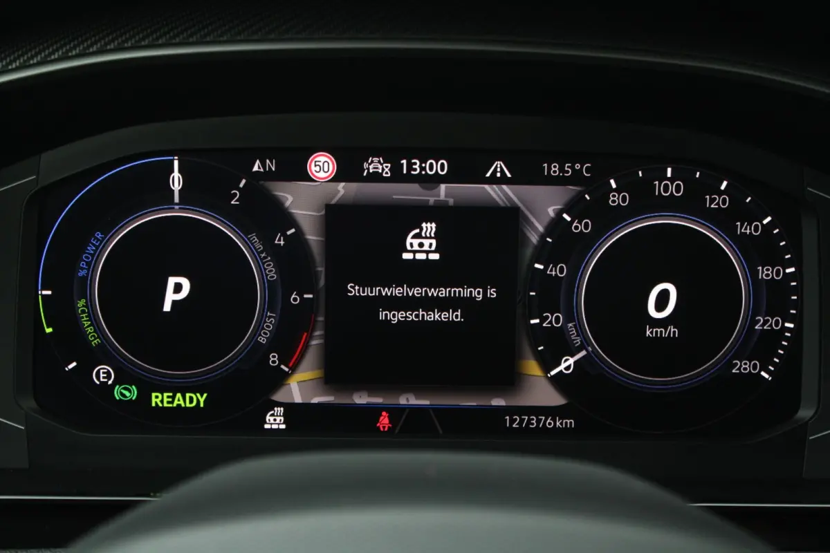 1.4 TSI eHybrid 218pk DSG R-Line Business+ | SoH 91% | Standkachel | Trekhaak | Camera | Navigatie | Apple CarPlay