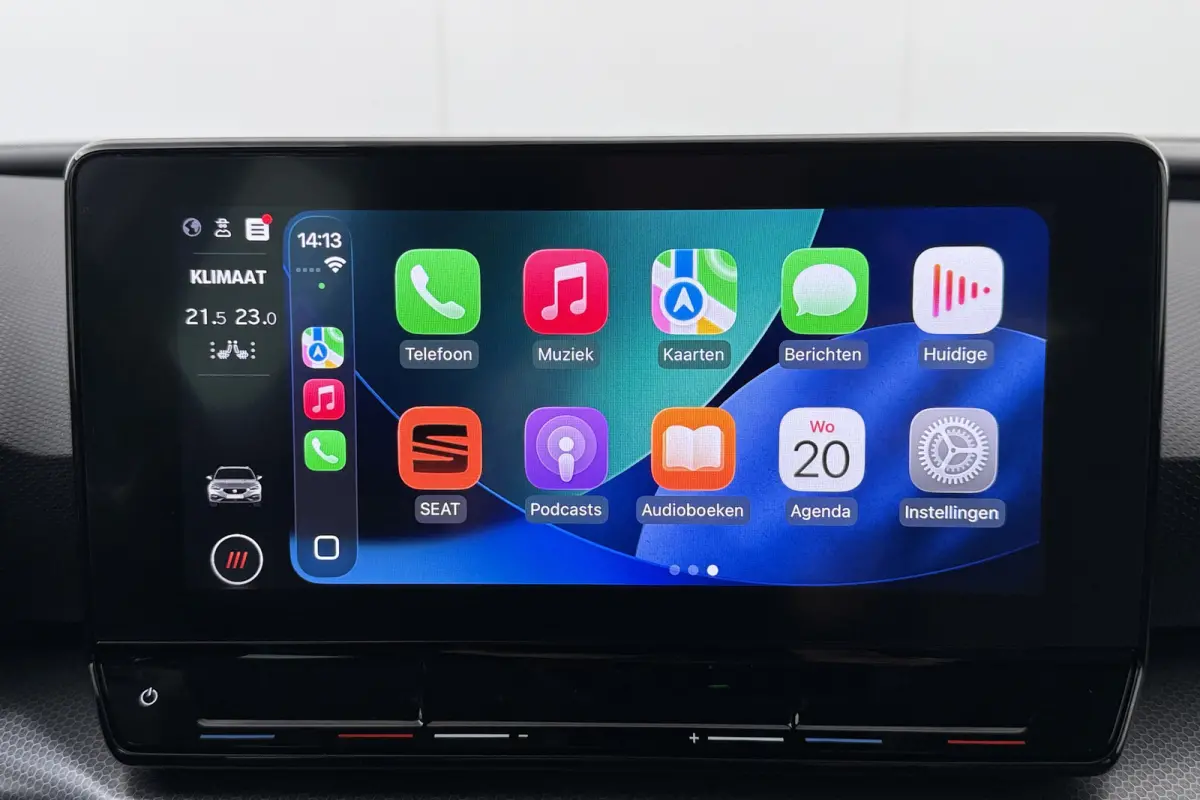 150 PK Aut. Hybrid Style+ Camera Adap.Cruise Carplay