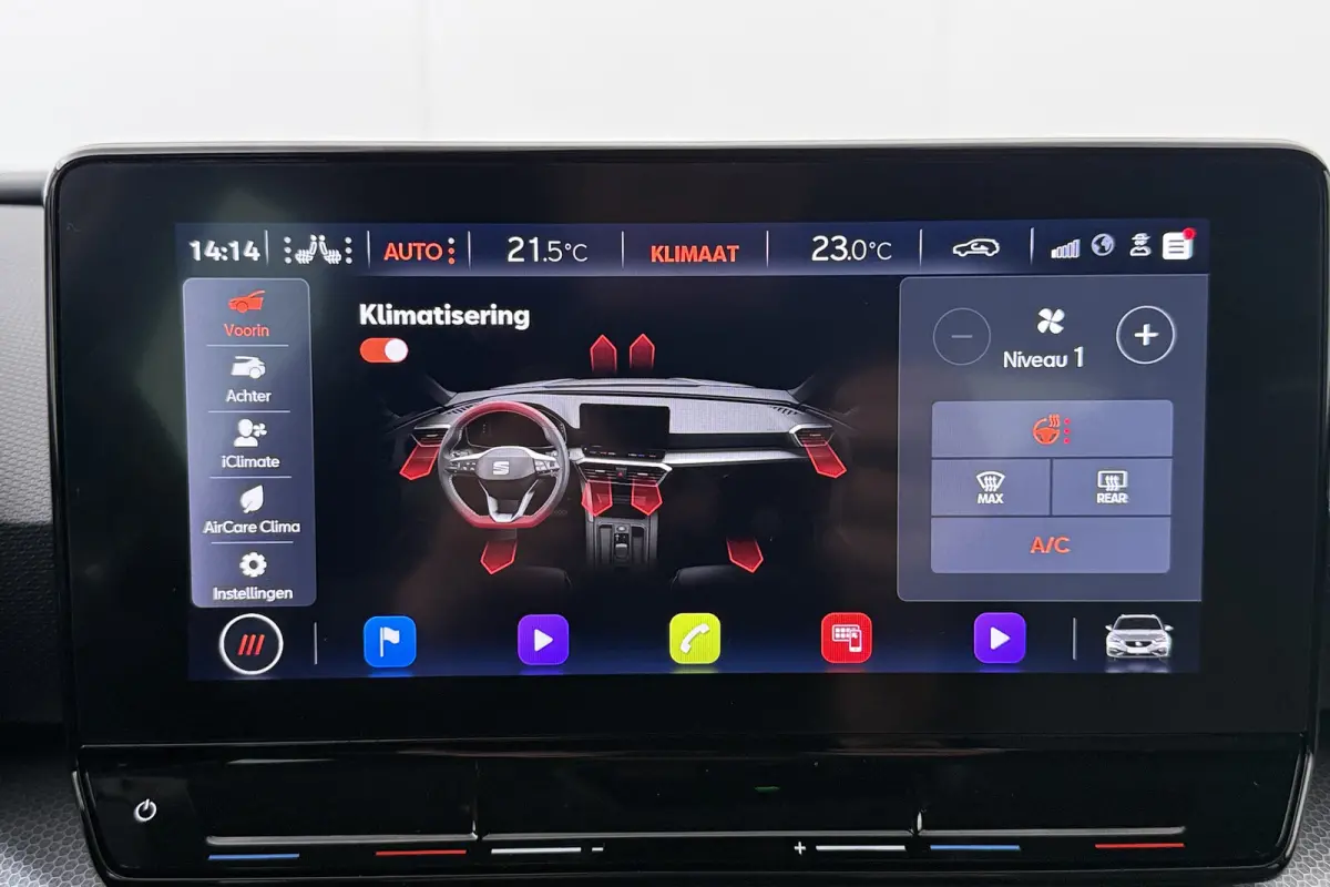 150 PK Aut. Hybrid Style+ Camera Adap.Cruise Carplay