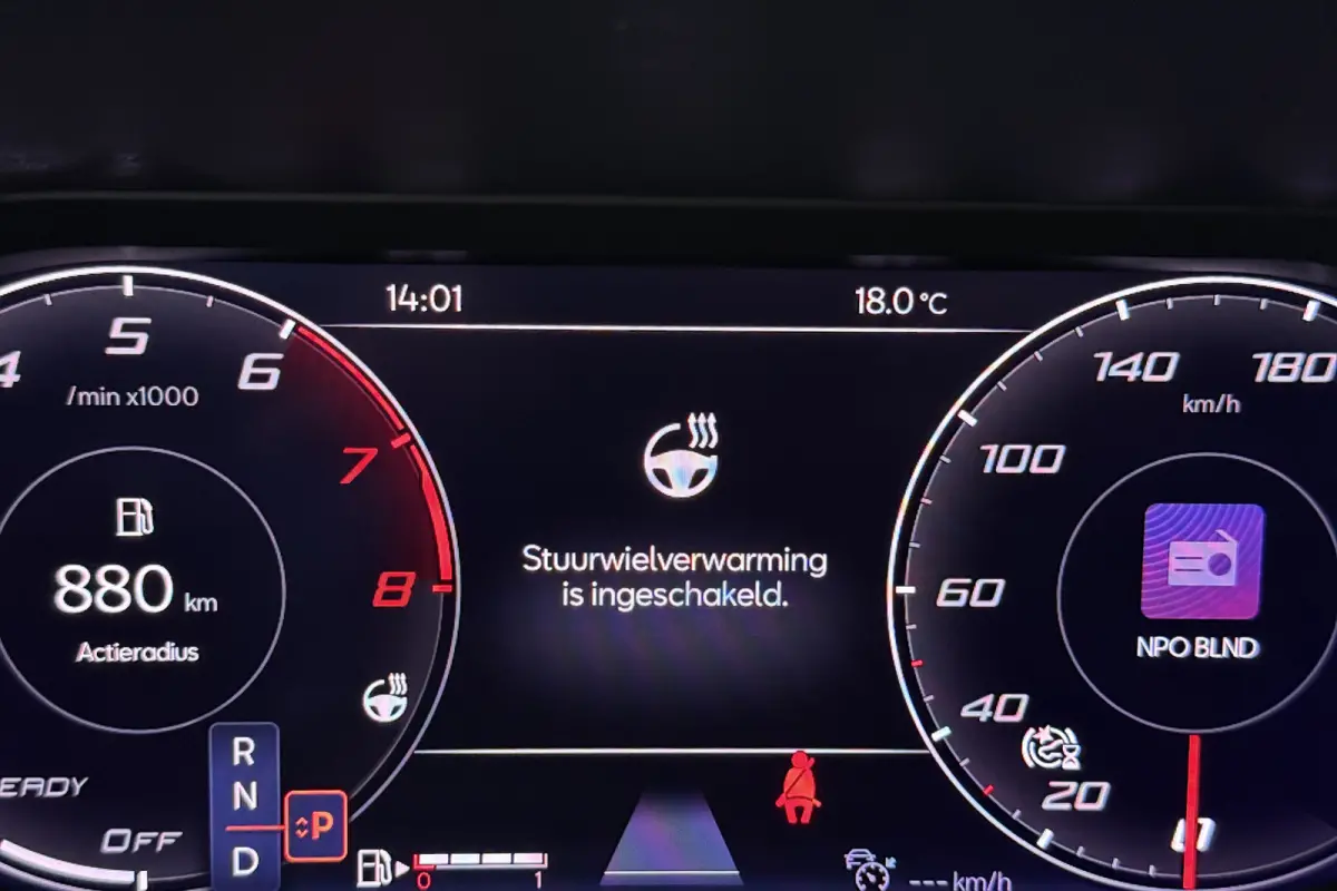 150 PK Aut. Hybrid Style+ Camera Adap.Cruise Carplay