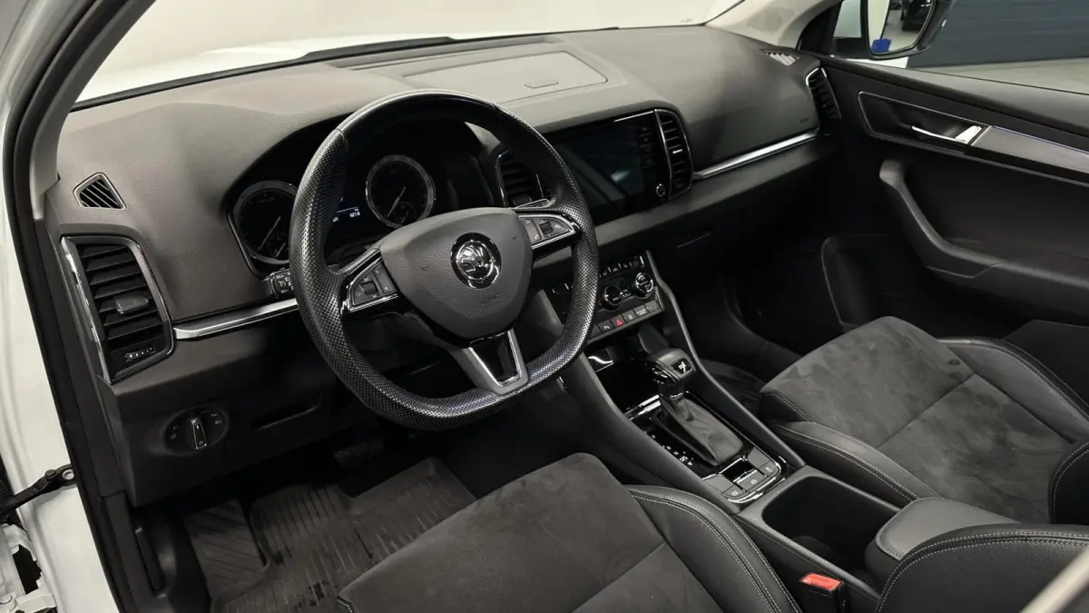 1.5 TSI ACT Style Business PANO TREKHAAK CARPLAY CRUISE NAVI.